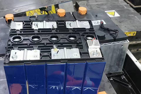 ㊣根河金河专业回收电动车电池㊣报废电池回收公司㊣专业回收铁锂电池